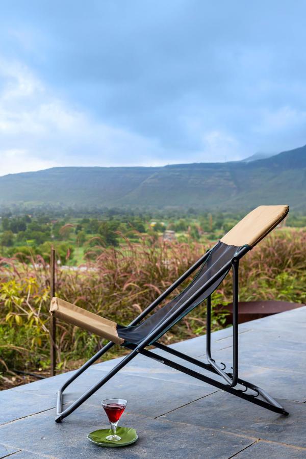 Saffronstays Zen, Igatpuri - Lake-View Villa With Indoor And Outdoor Games Extérieur photo